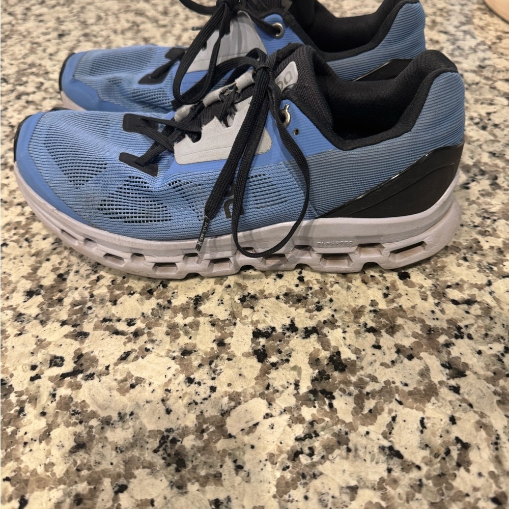On Running Blue and Black Tennis Shoes 8.5